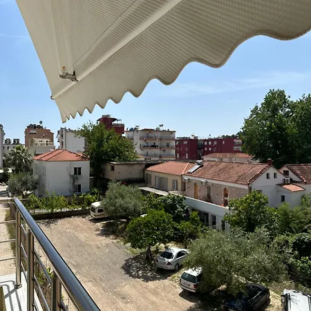 Piazza Himarë